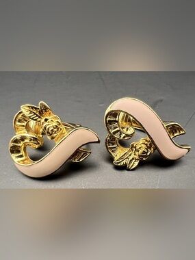 Vintage 1996 Avon ‘Pink Ribbon’ Enamel